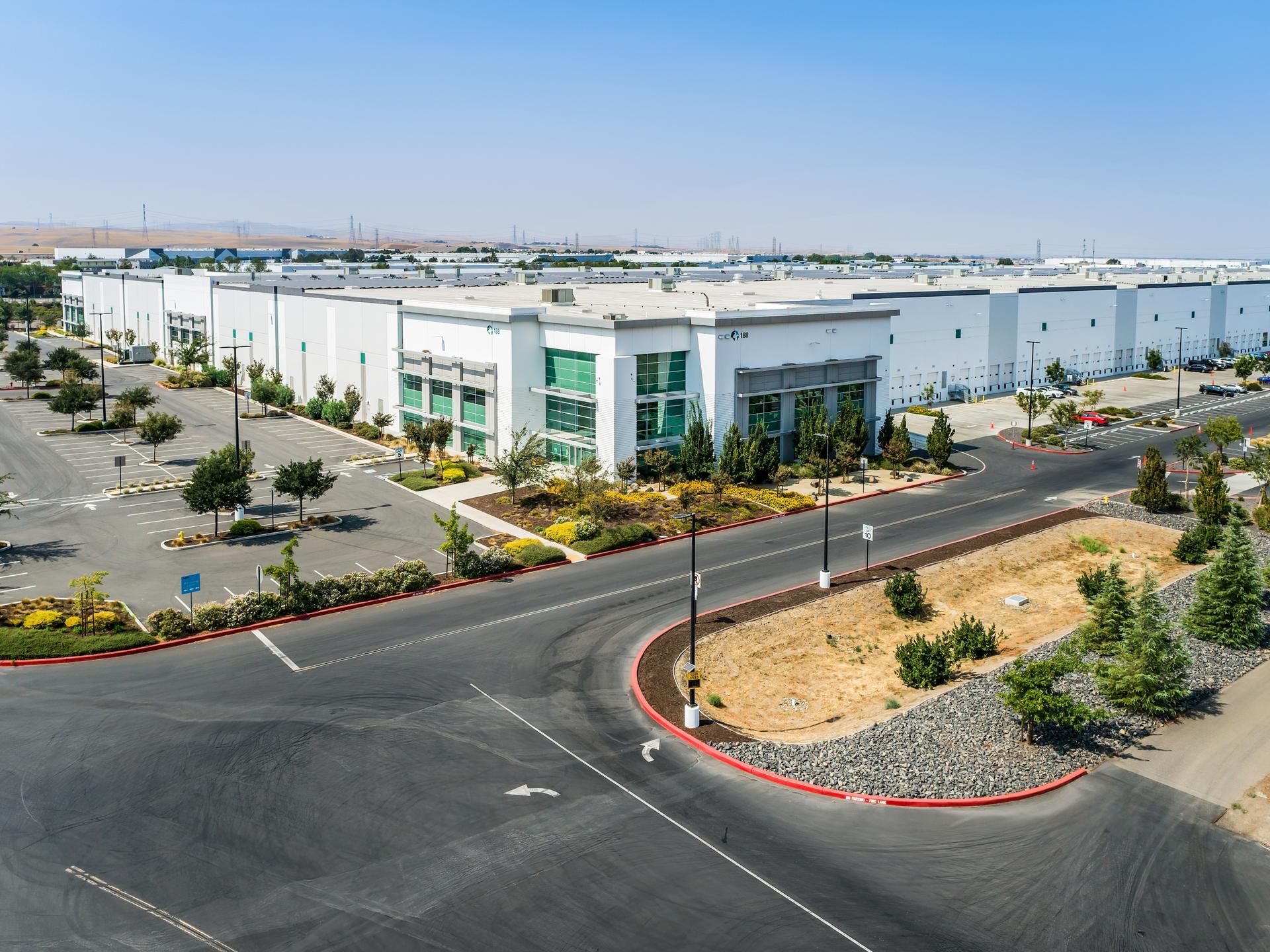 Amazon Fulfillment Center SJC7 (Prologis IPC 1) BigD Pacific